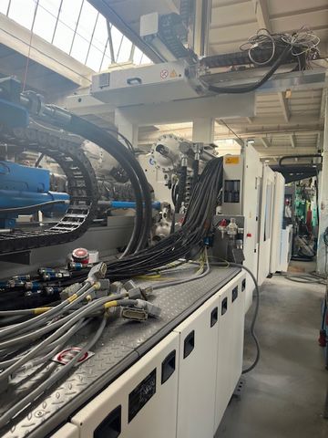 Krauss-Maffei-wtryskarka-używana-Szczeppol-Łódź-Polska