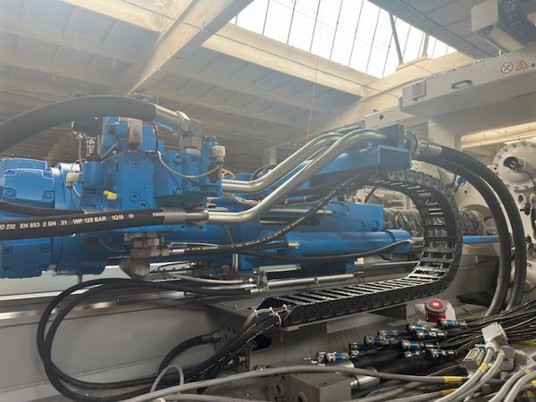 Krauss-Maffei-wtryskarka-używana-Szczeppol-Łódź-Polska