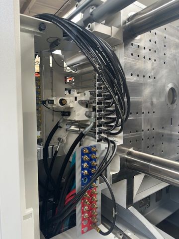 Krauss-Maffei-wtryskarka-używana-Szczeppol-Łódź-Polska