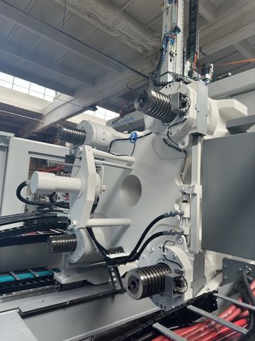 Krauss-Maffei-wtryskarka-używana-Szczeppol-Łódź-Polska