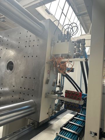 Krauss-Maffei-wtryskarka-używana-Szczeppol-Łódź-Polska