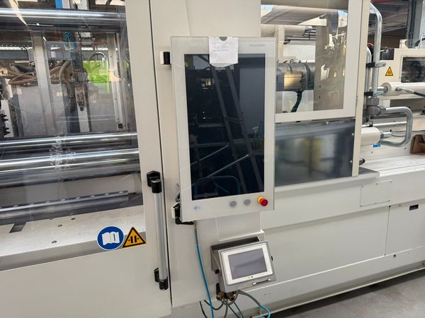 Krauss-Maffei-wtryskarka-używana-Szczeppol-Łódź-Polska