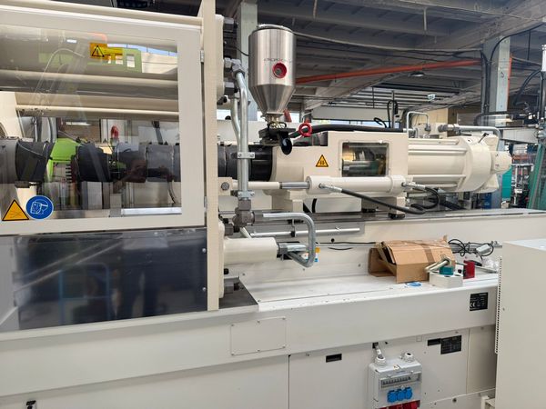 Krauss-Maffei-wtryskarka-używana-Szczeppol-Łódź-Polska