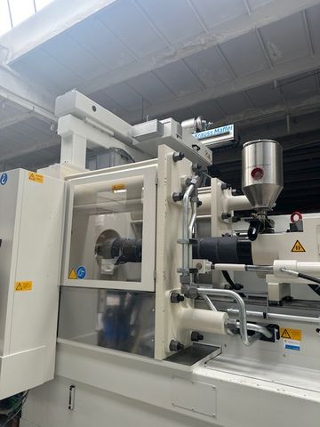 Krauss-Maffei-wtryskarka-używana-Szczeppol-Łódź-Polska