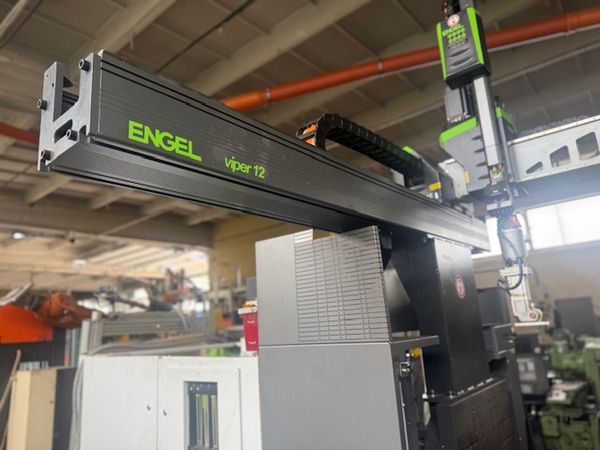 Engel-robot-Szczeppol-Łódź-Polska