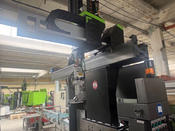 Engel-robot-Szczeppol-Łódź-Polska