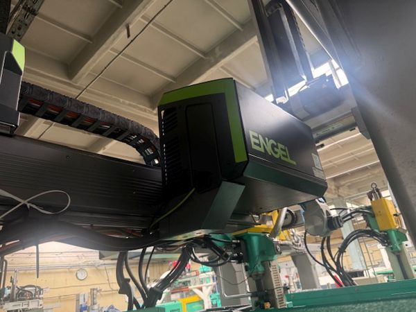 Engel-robot-Szczeppol-Łódź-Polska