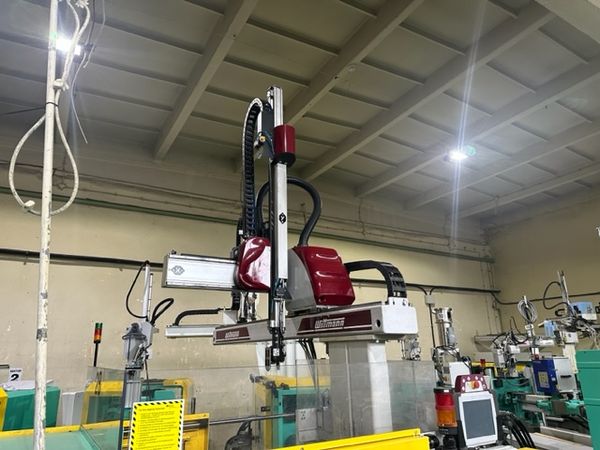 Wittmann-robot-Szczeppol-Łódź-Polska