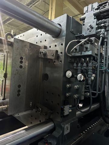 Sumitomo-Demag-wtryskarka-używana-Szczeppol-Łódź-Polska