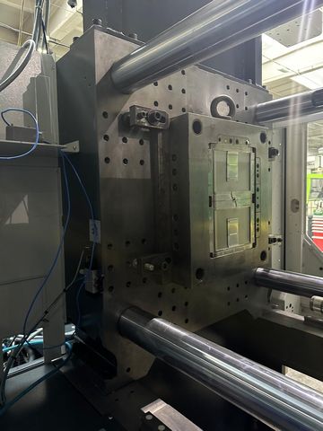 Sumitomo-Demag-wtryskarka-używana-Szczeppol-Łódź-Polska