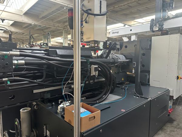 Sumitomo-Demag-wtryskarka-używana-Szczeppol-Łódź-Polska