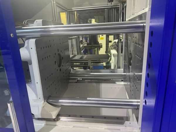 Wittmann-Battenfeld-EcoPower-wtryskarka-używana-Szczeppol-Łódź-Polska