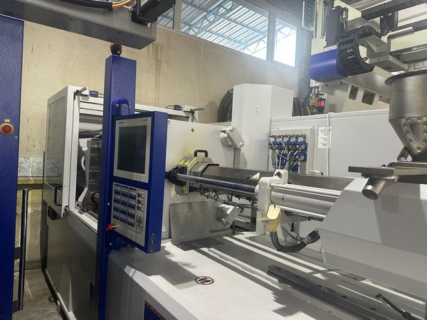 Wittmann-Battenfeld-EcoPower-wtryskarka-używana-Szczeppol-Łódź-Polska