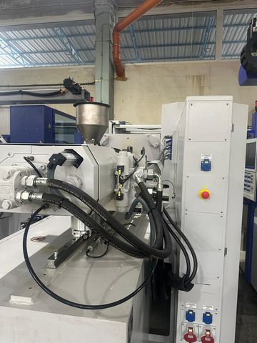 Wittmann-Battenfeld-EcoPower-wtryskarka-używana-Szczeppol-Łódź-Polska