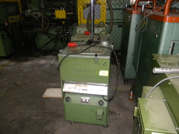 Suszarnia tworzywa - Arburg Thermolift 100