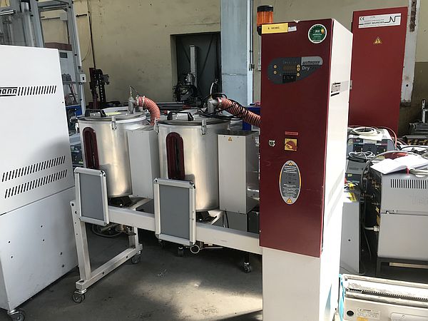 Suszarnia tworzywa - Wittmann Drymax D30-30/30 M / Urządzenie w perfekcyjnym stanie technicznym